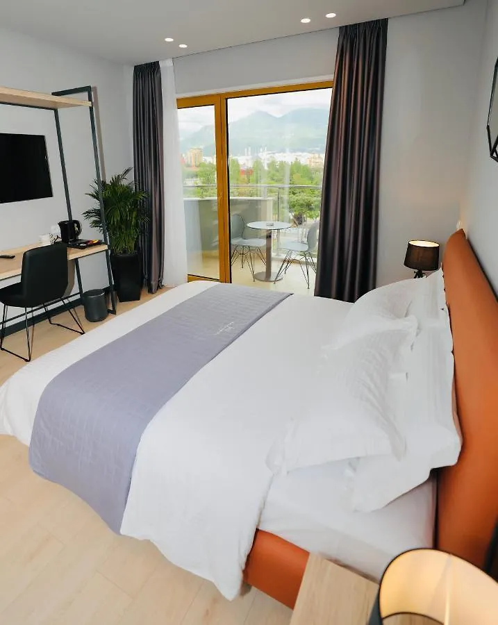 Mulaj Hotel Тирана