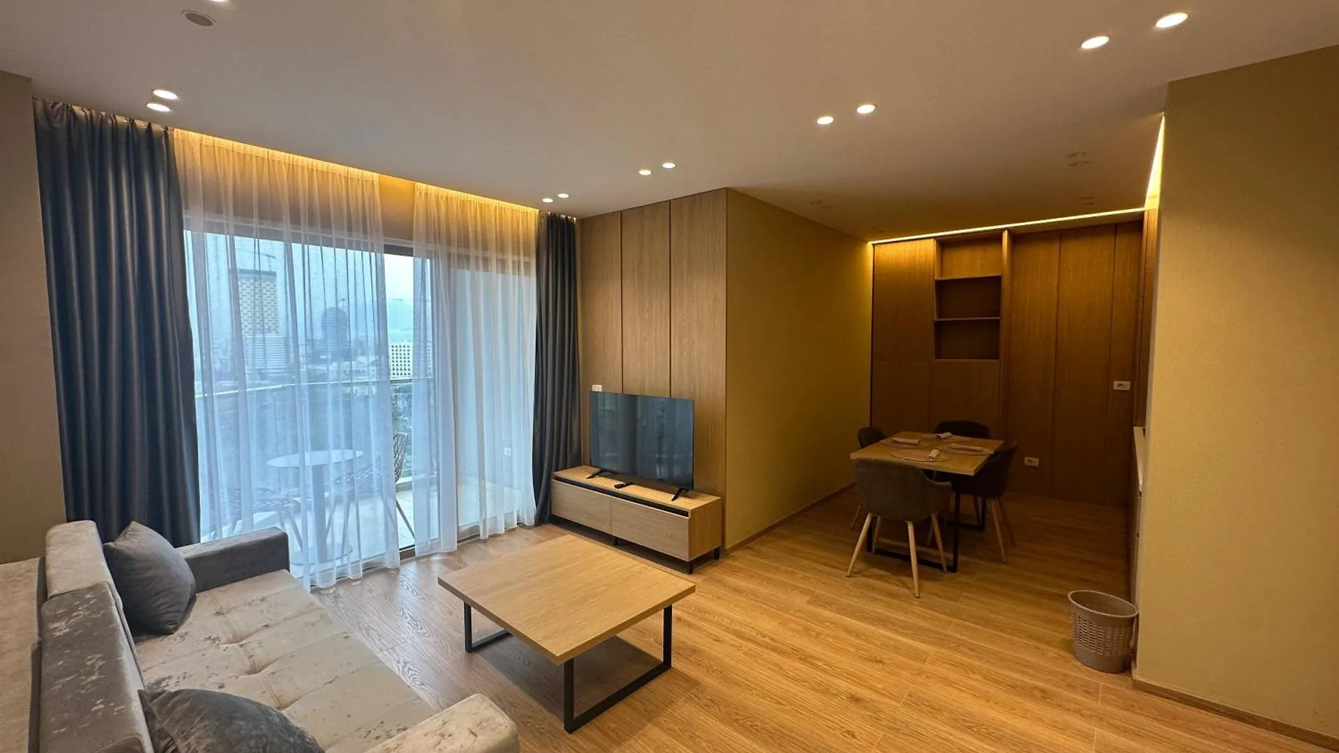 Mulaj Hotel Тирана
