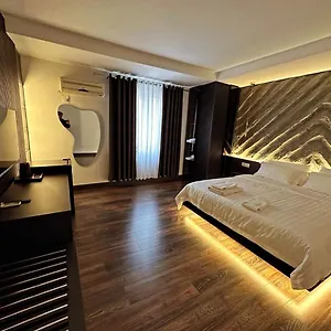 Konukevi Tirana Central Rooms